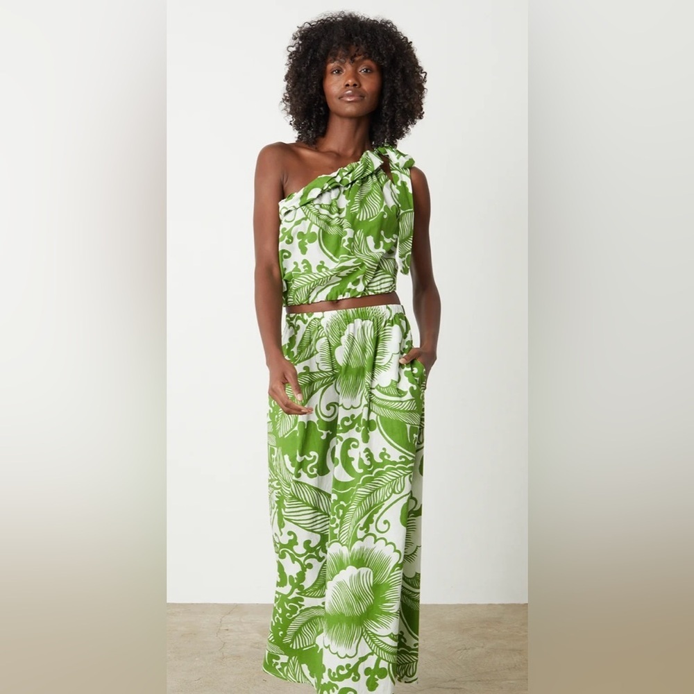 Velvet by Graham & Spencer Green & White Floral Maxi Skirt
